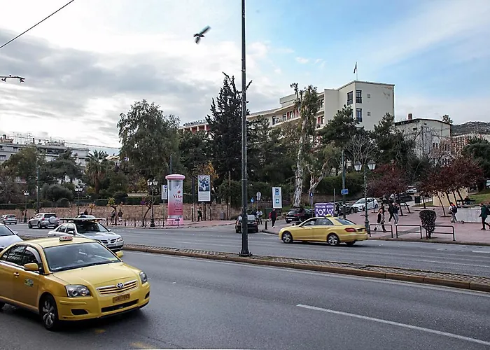 Best Neighbourhood Apartment In Athens Near Metro Station & Hospitals