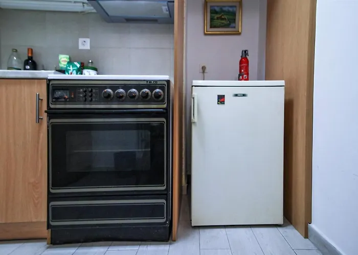 Best Neighbourhood Apartment In Athens Near Metro Station & Hospitals