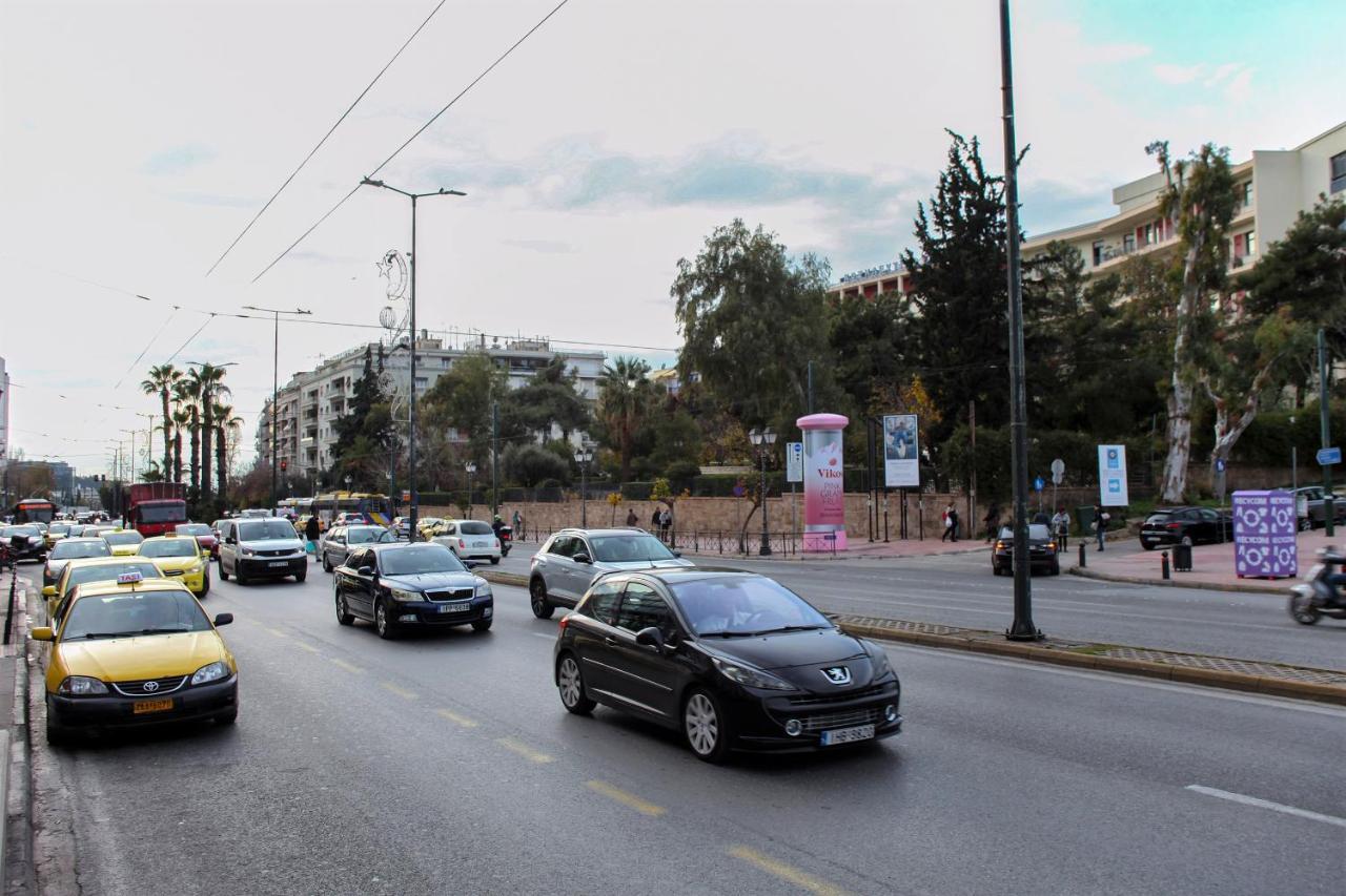 Neighbourhood In Near Metro Station & Hospitals Apartment